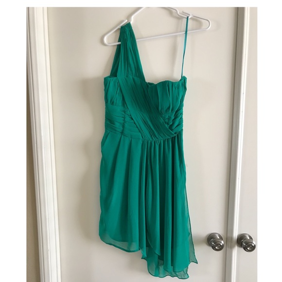 h&m green one shoulder dress Women's Green Draped one-shoulder dress